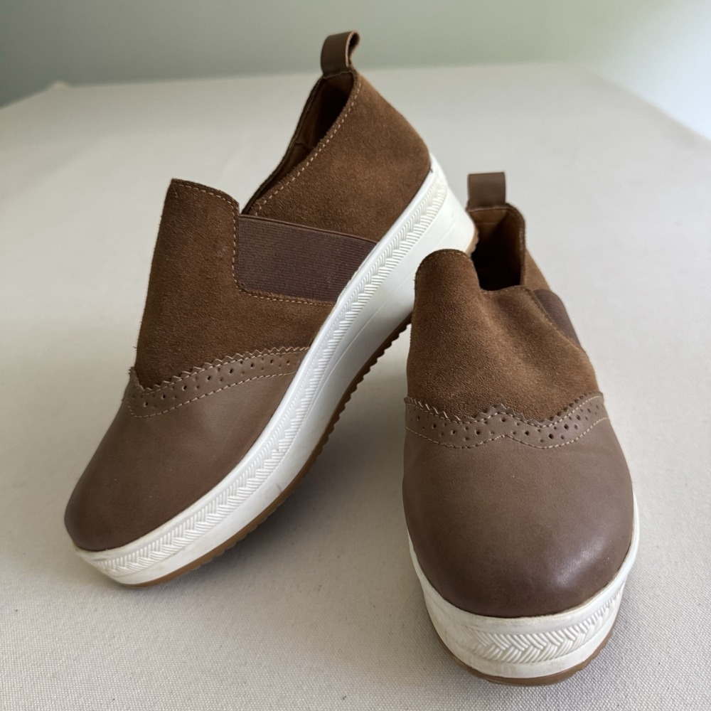 UNN Slip On Platform Sneaker Size 7W Penny Loafer High Heel Wedge Shoes Khaki